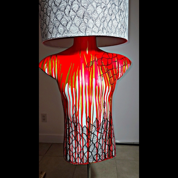 Lamp - Picture 2 of 3